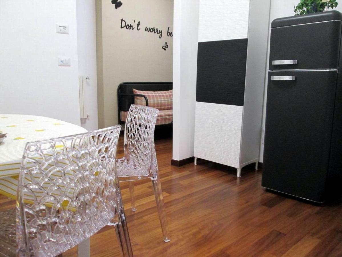 Appartement Minihouse à Bari Extérieur photo